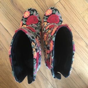 Sole Society Shoes - Sole Society Olympia booties. Size 8.5. Like new. Sole Society Shoes - Sole Society Olympia booties. Size 8.5. Like new.